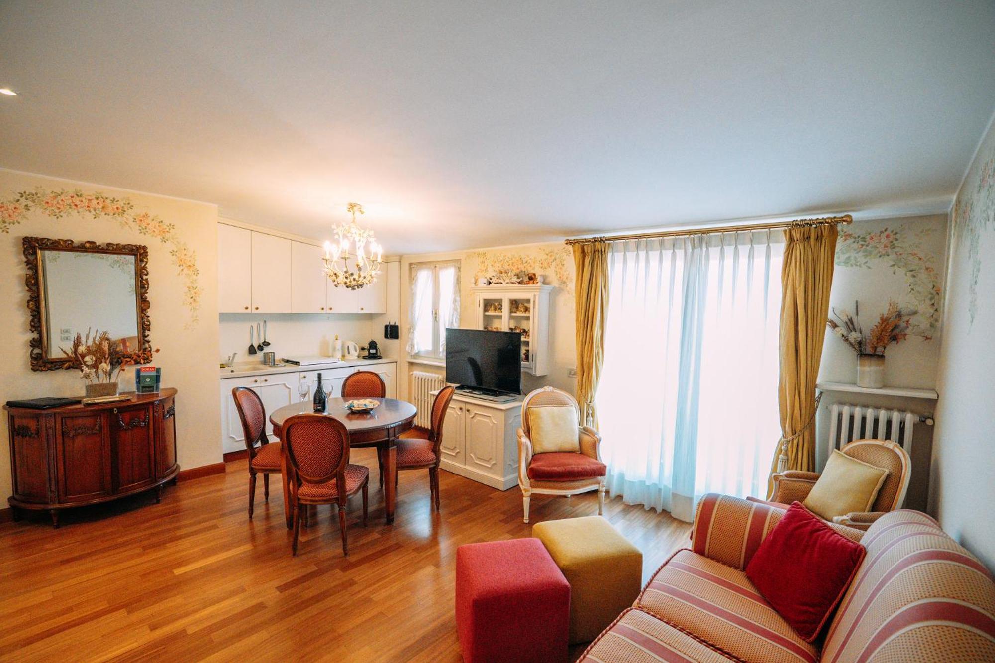 Suite Romantic Vista Lago Stresa Exteriér fotografie