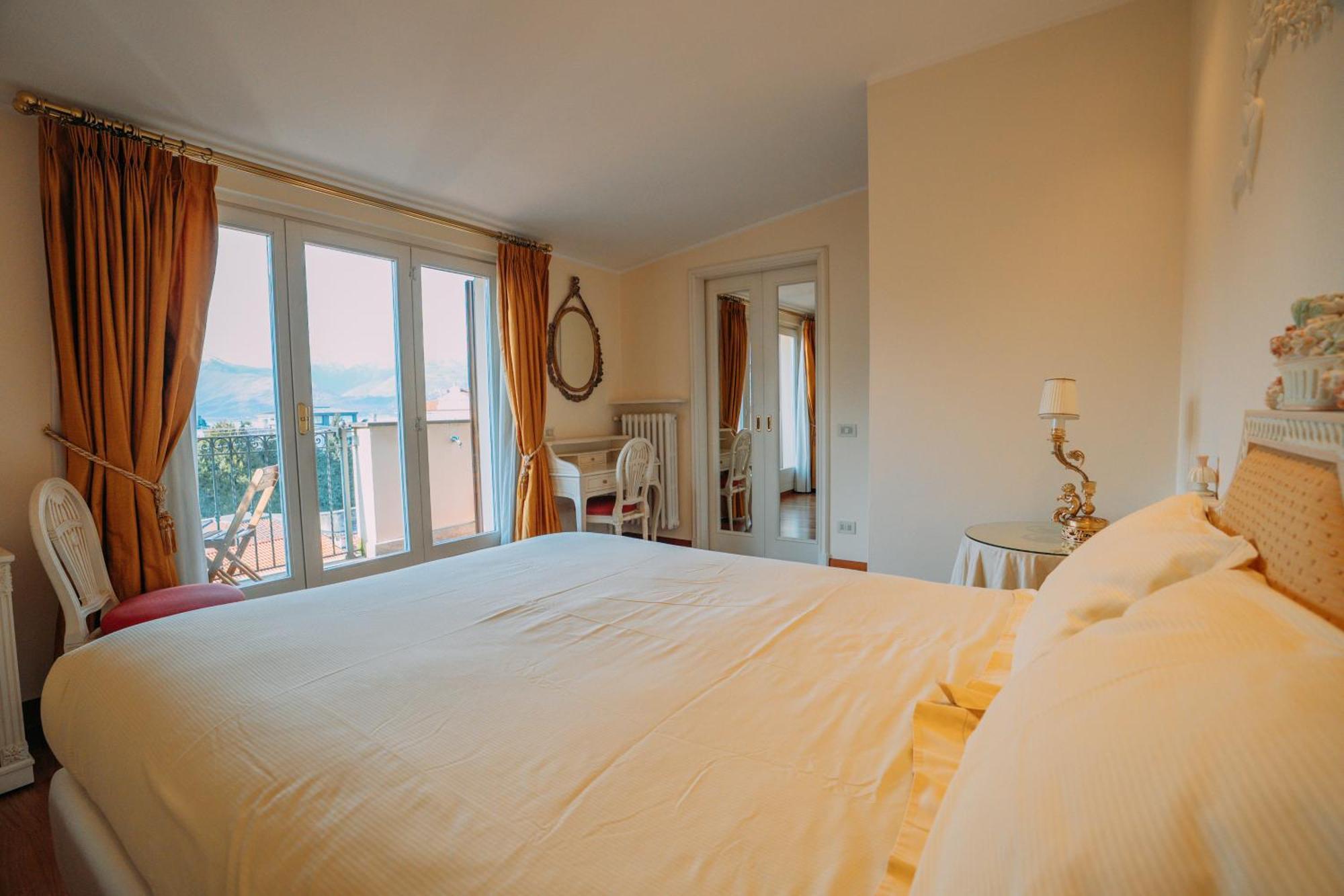 Suite Romantic Vista Lago Stresa Exteriér fotografie