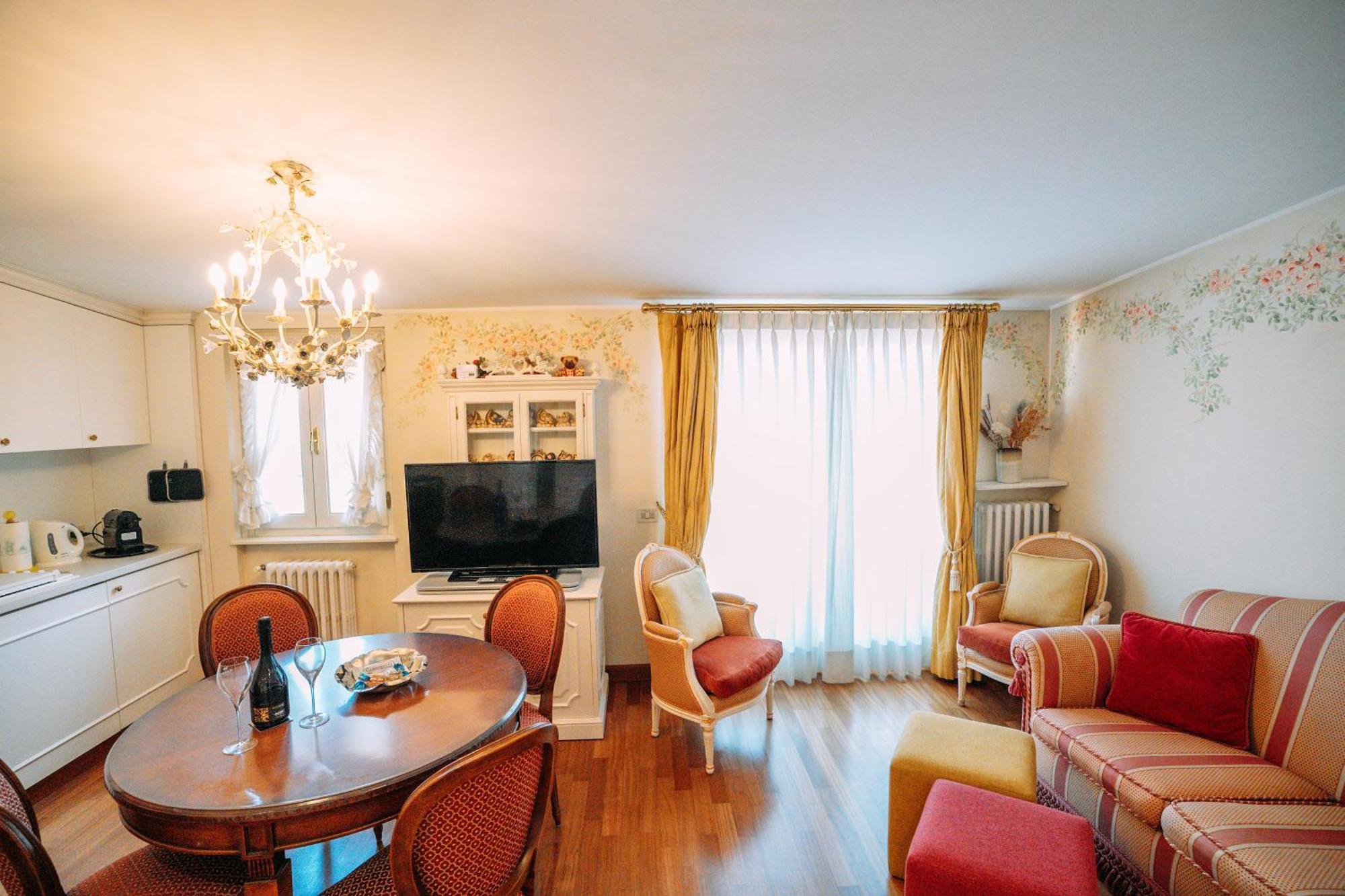 Suite Romantic Vista Lago Stresa Exteriér fotografie