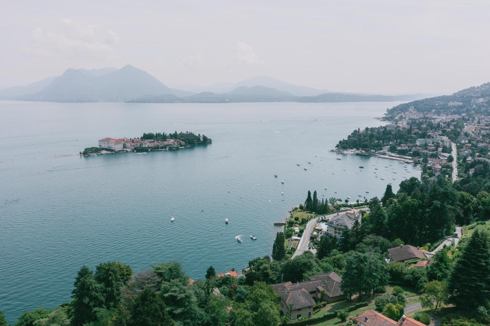 Suite Romantic Vista Lago Stresa Exteriér fotografie